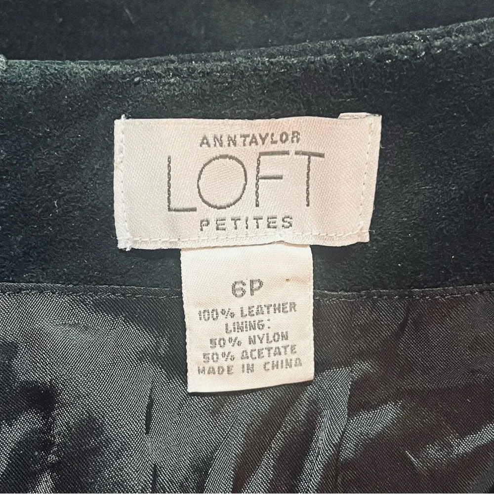 Ann Taylor Loft 100% Leather Pencil Skirt Black Size 6P Classic Western Business - Picture 9 of 12